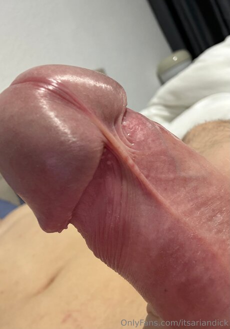 Itsariandick model nackte foto