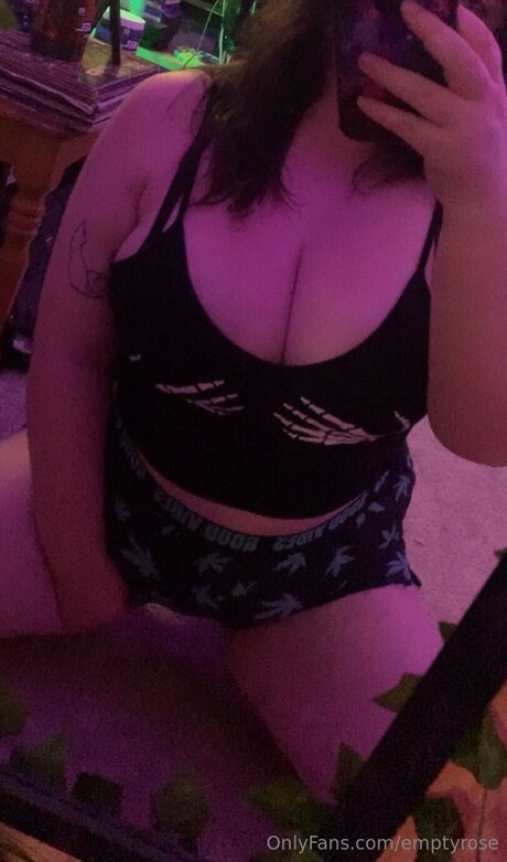 Emptyrose erotische pornographische bild