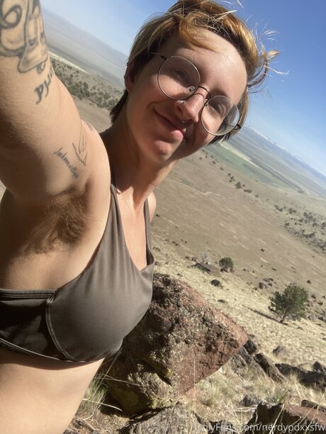 asiatische top-onlyfans nackten fotos