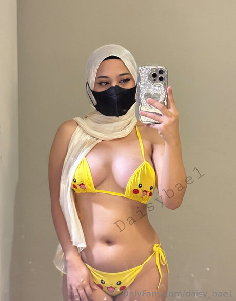 Daisy Bae1 erotische nackte archiv