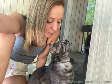 Katiequeenxo porno kostenlose galerie