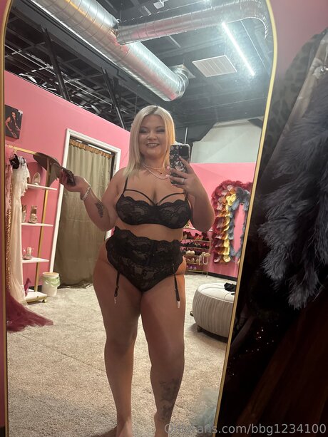 asiatische influencer-onlyfans freie xxx fotos