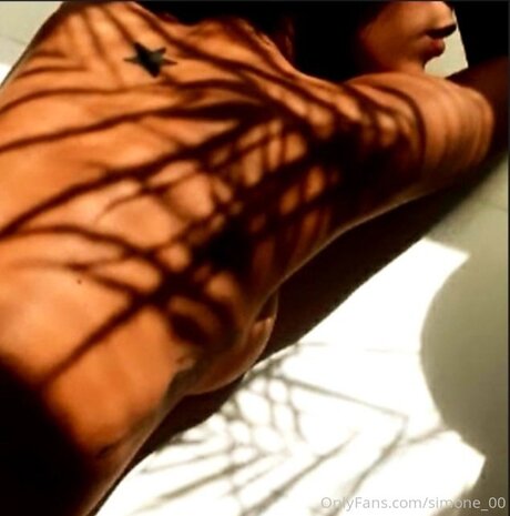 Simone 00 schauspielerin bilder