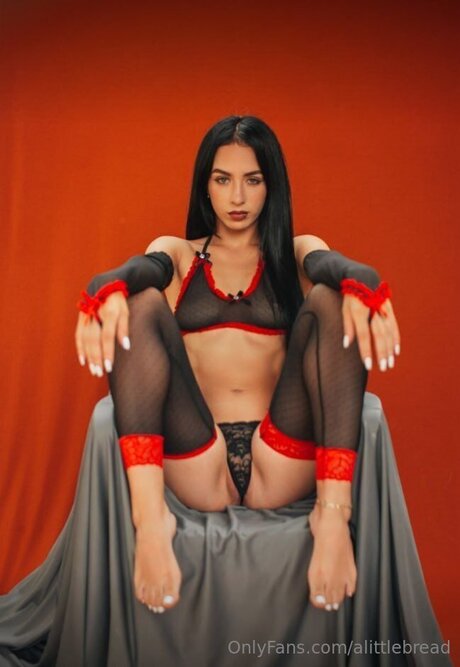 Alittlebread erotische nackten bilder