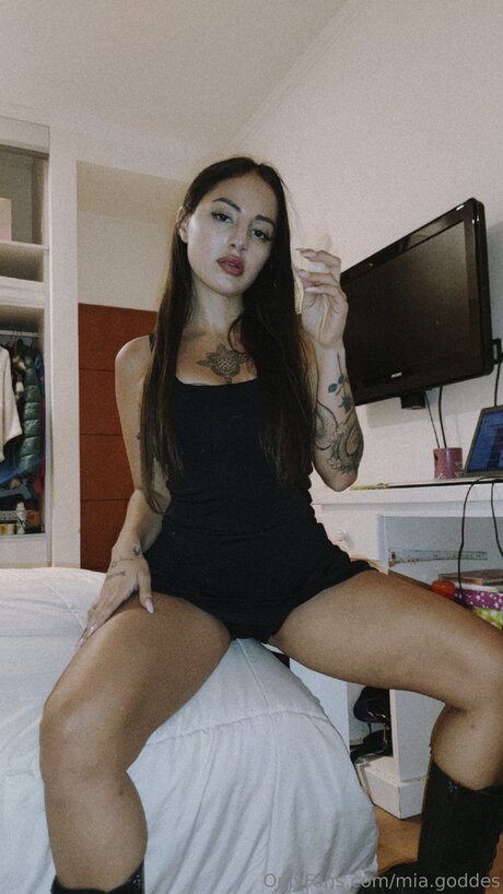 Mia Goddes erotische hd archiv