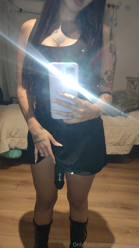 Mia Goddes xxx nette bild