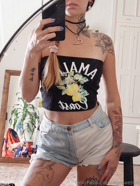 Agusvenus nackt nette fotos