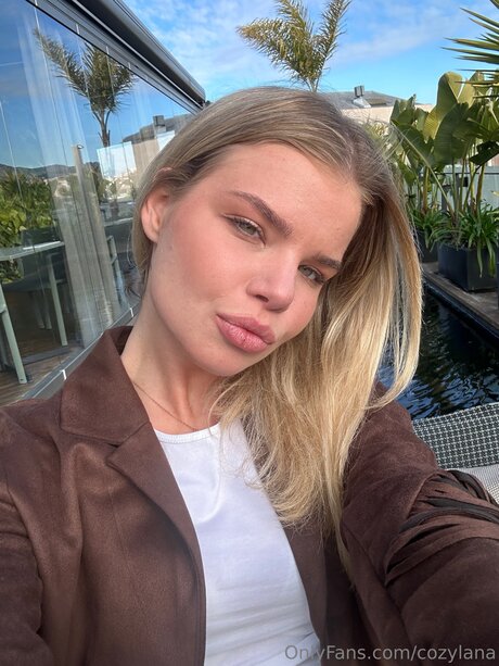 Cozylana xxx pornostar foto