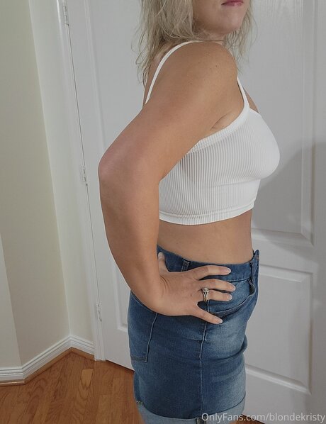 nackte junge onlyfans kostenlose nette foto