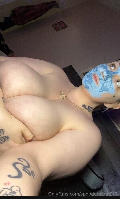 Spoodermom777 nackt erotische galerien