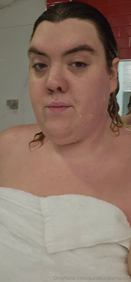 kurviger star onlyfans top nackte galerien