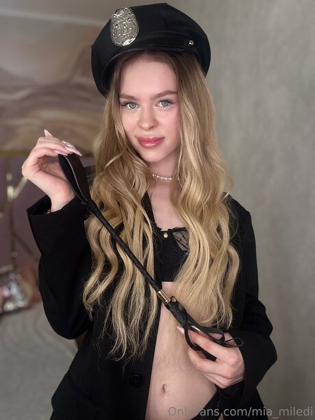 Mia Miledi model bilder