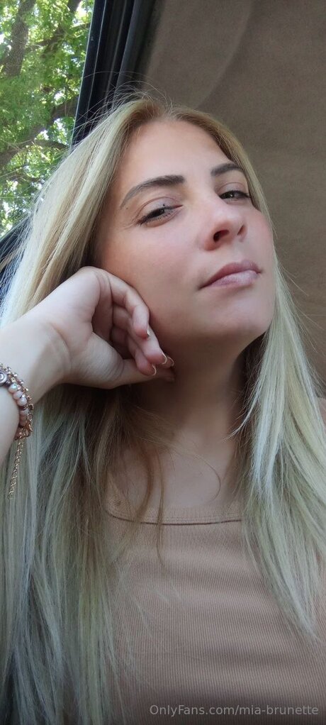 nacktstrip onlyfans kunst exklusive bilder