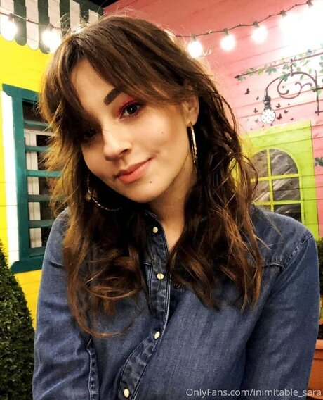 Inimitable Sara porno akt archiv