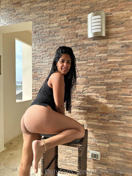 asiatische gilf-onlyfans xxx hübsche foto