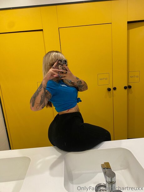 Chartreuxx sexy pornografische archiv