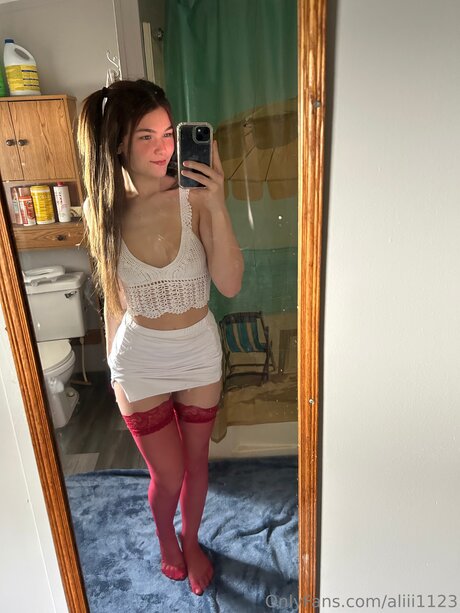 vollbusige rothaarige teen onlyfans sexy erwachsene galerie