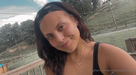 amateur mollige onlyfans top hübsche bild