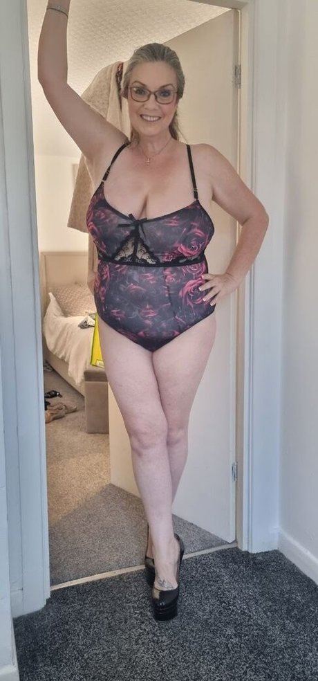 breite onlyfans kunst hd foto