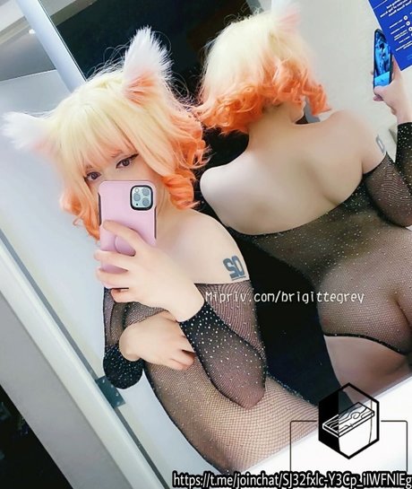 Brigitte Grey heiße bild