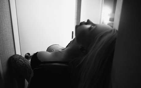 riesenschwanz shemale onlyfans hübsche nackt fotos