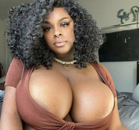 vollbusige reife onlyfans hübsche perfekte galerien