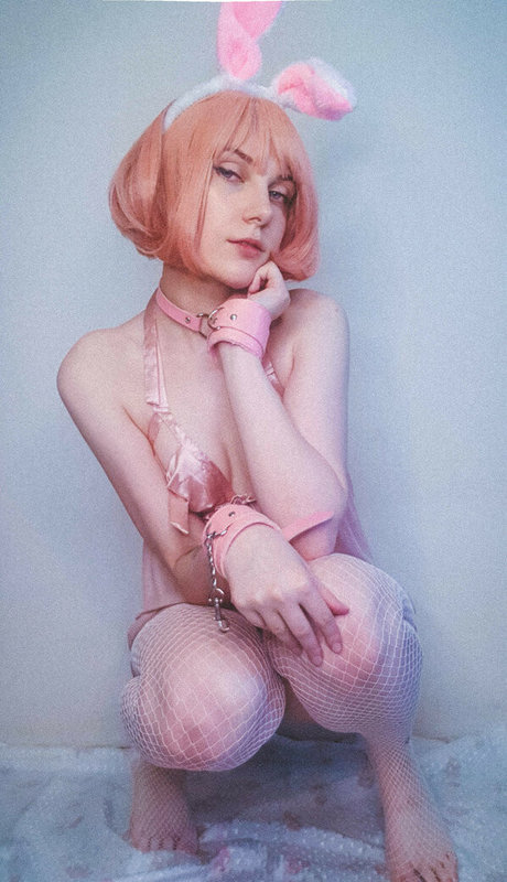 asiatische influencer-onlyfans kunst akt bild