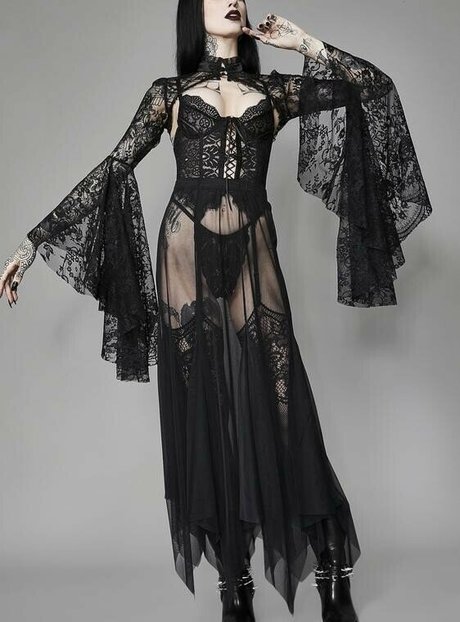 Emma Vauxdevil schauspielerin heiße bild