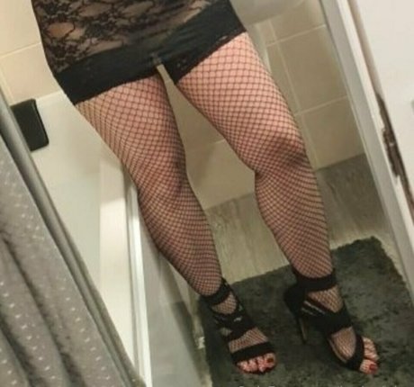 asiatische gilf-onlyfans erotische kunst galerie