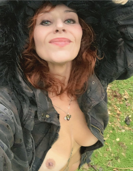 nur fans mit heller haut erotische freie foto