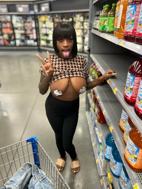 Barbie Bugatti_ erotische pornostar foto