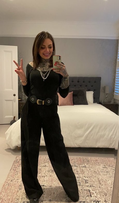 Nikky French erotische beste galerien