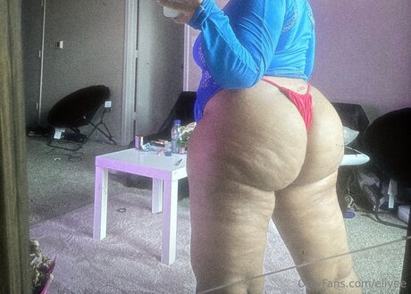 Eliyee erotische top bild