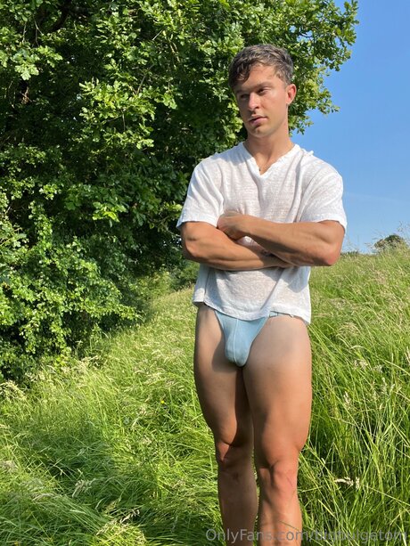 Bigbulgetom freie nackten fotos