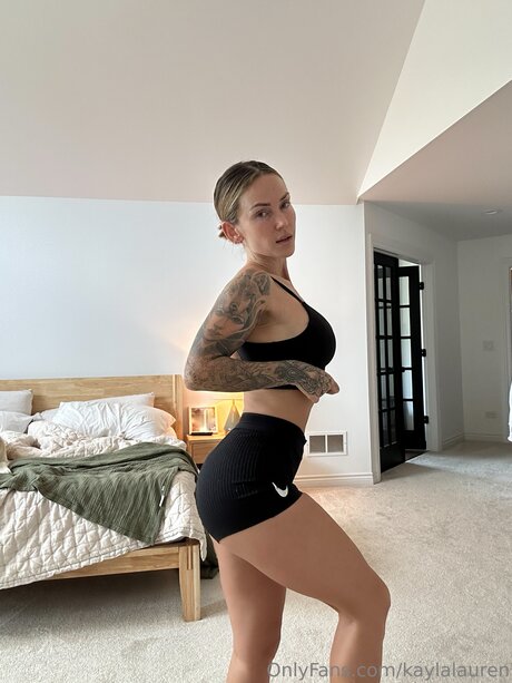 Kaylalauren perfekte erotische galerie