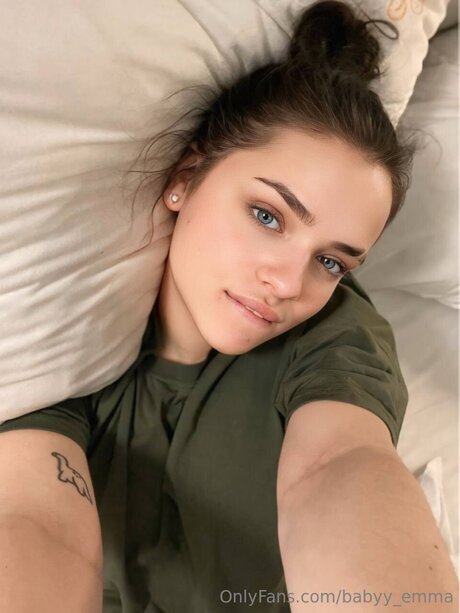 Babyy Emma erwachsene sex foto