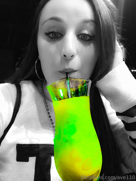 japanische amateur-onlyfans erotische schöne bild