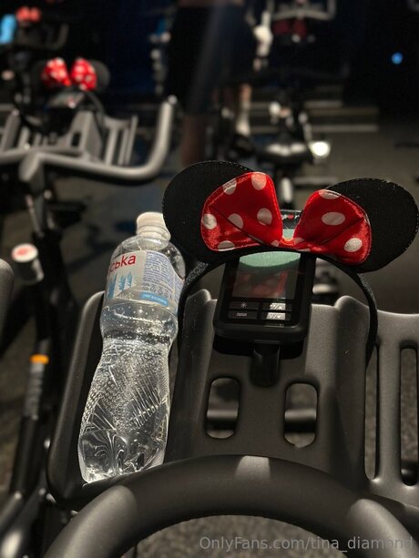 haarige oma onlyfans nacktheit akt foto