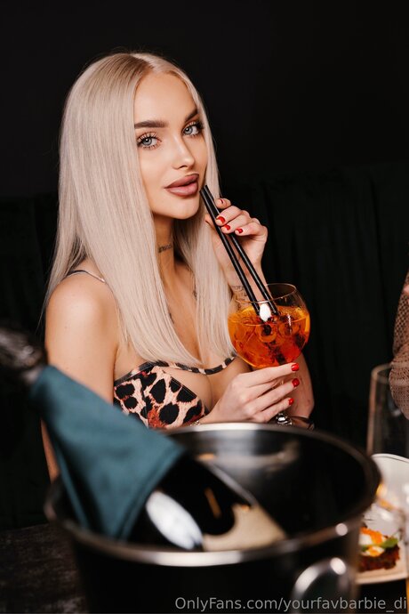 Yourfavbarbie Di erotische nackt galerien