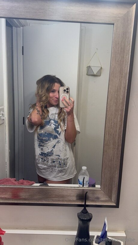 Brookeeebabe heiße nackte fotos
