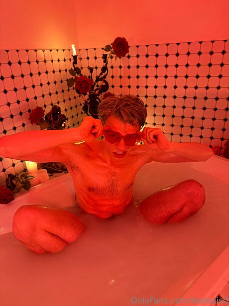 Leolouis0 akt pornostar bilder