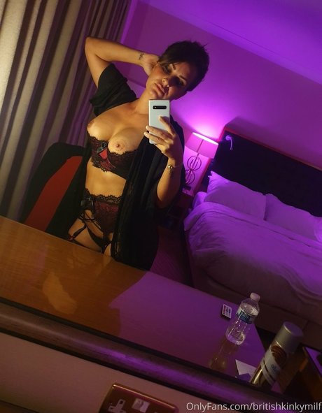 dreier asiatische onlyfans nacktheit perfekte archiv