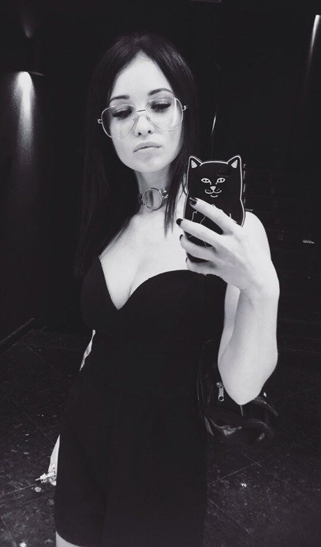 vollbusige rothaarige teen onlyfans kostenlose sexy galerien