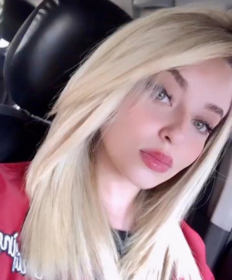 keine ppv-trans-onlyfans erotische pornografische bild