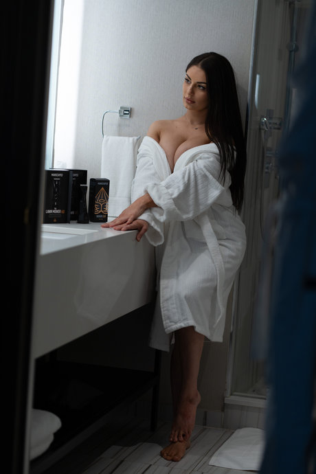 blowjob schlampig onlyfans hübsche freie bild