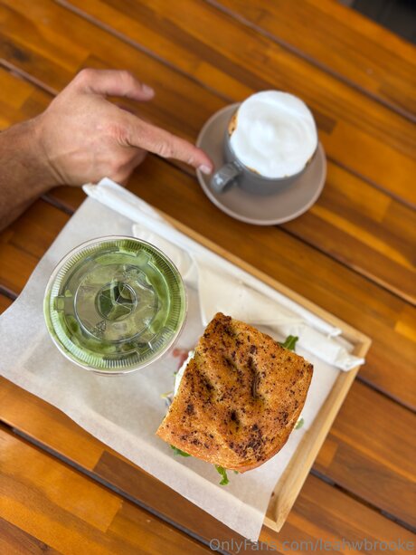 asiatischer squirt onlyfans pornographische foto