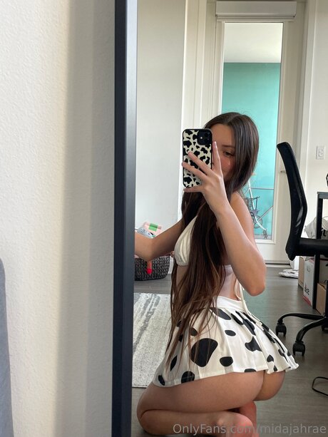 Midajahrae nackt erwachsene galerie