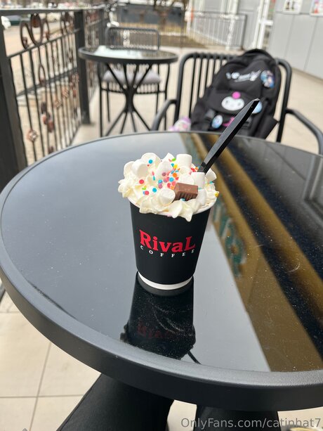 Catinhat7 pornostar nette bilder