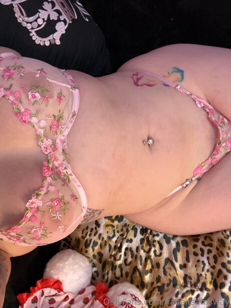 dünnes model onlyfans kostenlose hübsche bilder