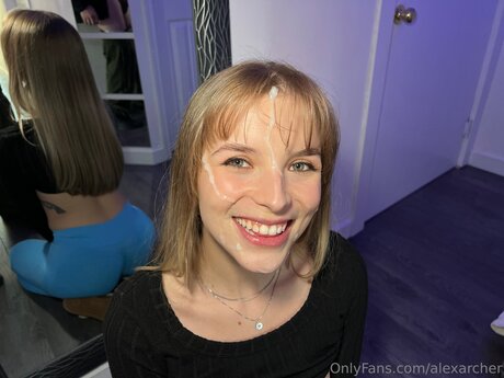 maskenbildnerin onlyfans erotische sexy galerie